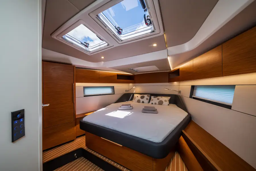 Whistler master cabin, alternate angle